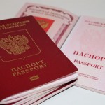 Госдума приняла закон о втором загранпаспорте для россиян